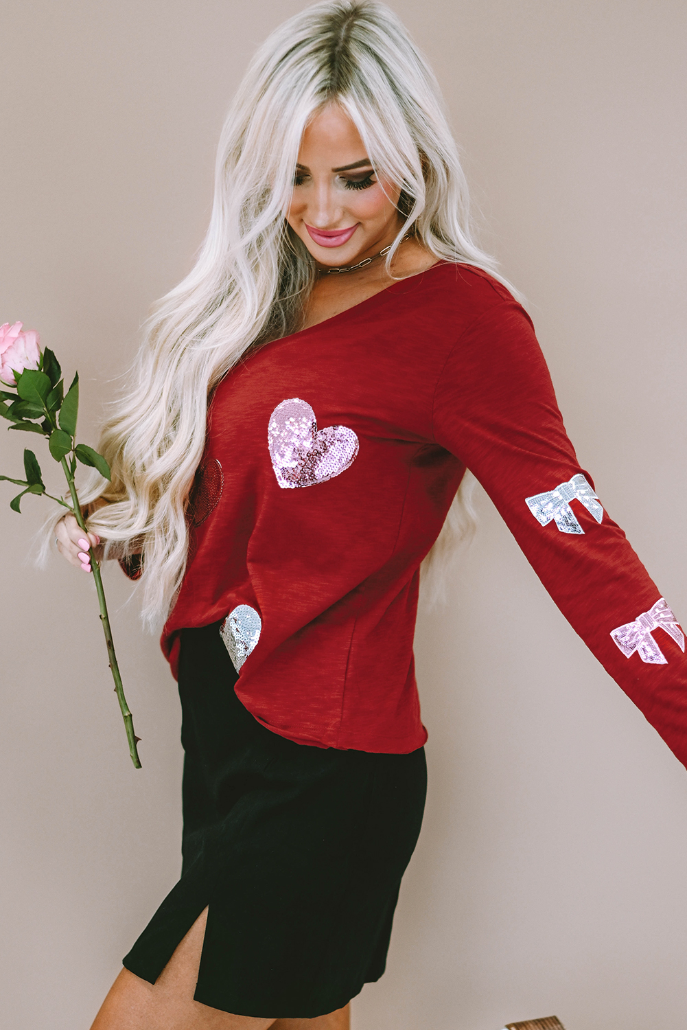 Red Sandalwood Sequined Heart Shape Bow Graphic V Neck Top